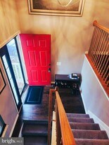 7472 Merrymaker Way in Elkridge, MD - Building Photo