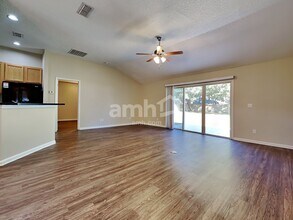 86106 Knotted Oak Way in Yulee, FL - Building Photo - Building Photo
