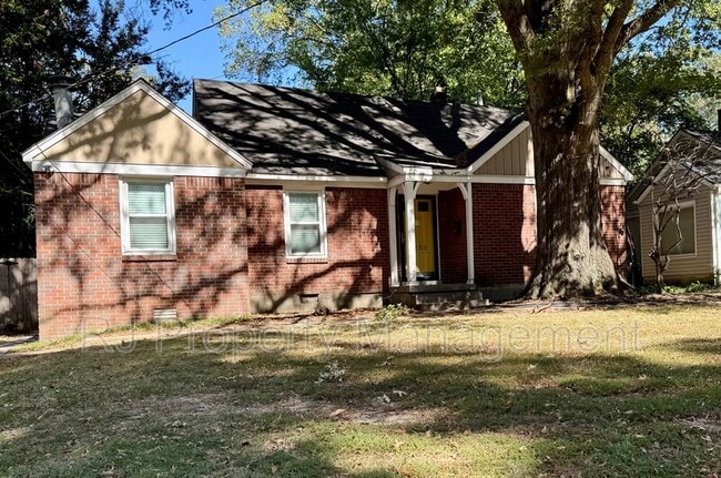 2888 Midland Ave in Memphis, TN - Foto de edificio - Building Photo