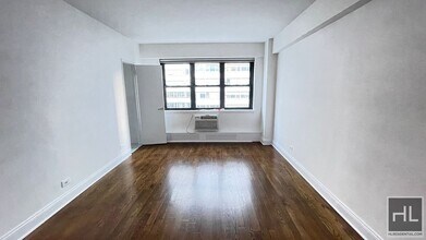 EAST 69 STREET in New York, NY - Building Photo - Building Photo