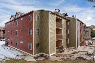 2802 Sundown Ln in Boulder, CO - Foto de edificio - Building Photo