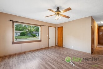 1305 E Evanston St in Park City, KS - Building Photo - Building Photo