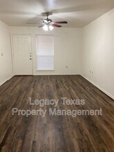 1110 Williams Ave in Cleburne, TX - Building Photo - Building Photo
