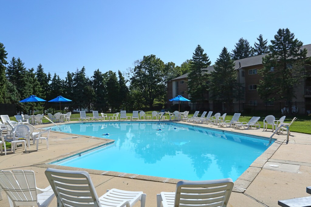 Governor Sproul Apartments in Broomall, PA