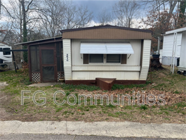 3610 Highlands Rd in Franklin, NC - Building Photo - Building Photo