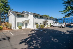 Rosina Apartments in Beaverton, OR - Building Photo