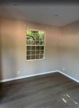16143 Kittridge St, Unit Guests house in Van Nuys, CA - Building Photo - Building Photo