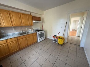 328 62nd St in West New York, NJ - Building Photo - Building Photo