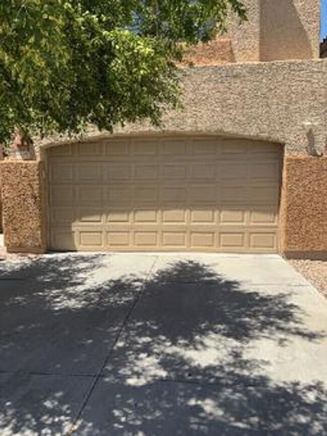 2230 W Night Air Ln in Tucson, AZ - Building Photo - Building Photo