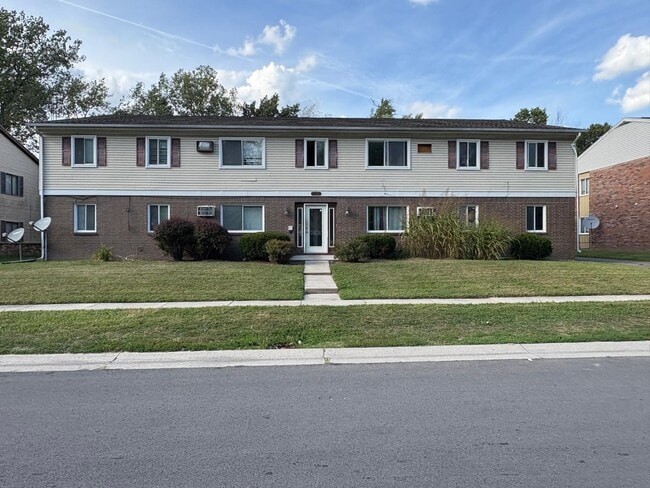 Brooke Park Apartments in Toledo, OH - Building Photo - Building Photo