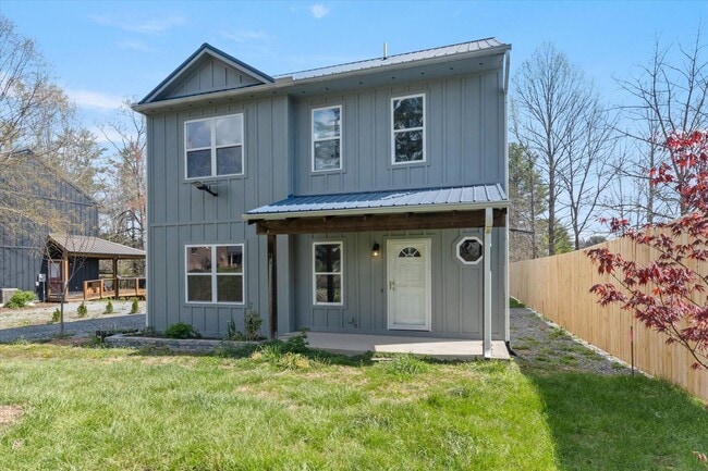 property at 84 Poplar St