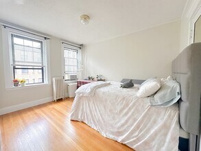 120 Riverway, Unit 12 in Boston, MA - Building Photo - Building Photo