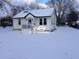 5568 N Humboldt Ave in Brooklyn Center, MN - Building Photo