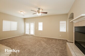 3621 Twinbreeze Way in Las Vegas, NV - Building Photo - Building Photo