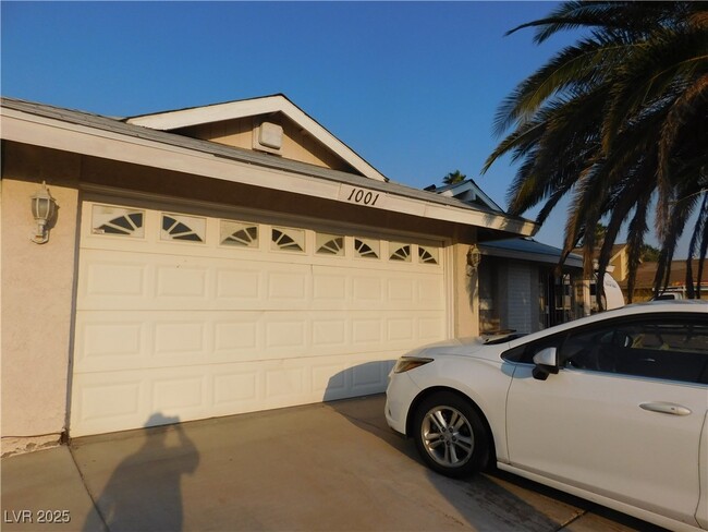 1001 Shadow Mountain Pl