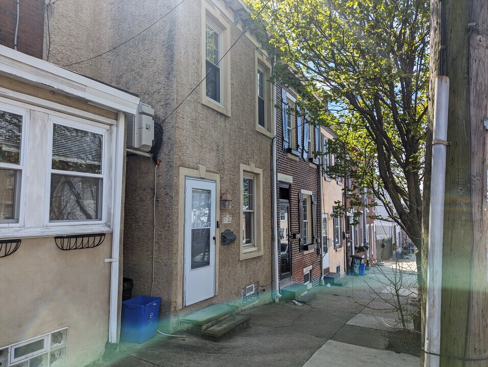3422 Crawford St in Philadelphia, PA - Foto de edificio