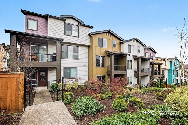 1049 SW 99th Pl in Seattle, WA - Foto de edificio - Building Photo