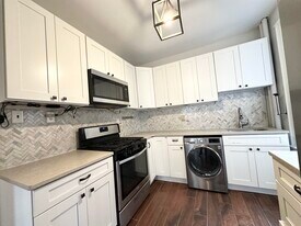 76 Romaine Ave in Jersey City, NJ - Building Photo