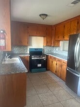 3517 Tanglebriar Dr in Pasadena, TX - Building Photo - Building Photo