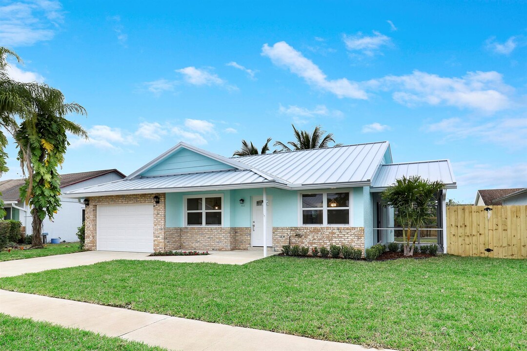 151 Wandering Trl in Jupiter, FL - Building Photo