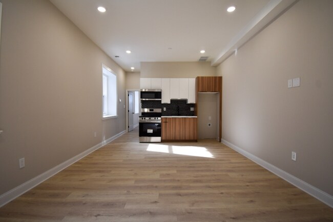 1030 N 48th St in Philadelphia, PA - Building Photo - Building Photo