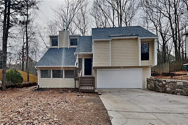 property at 320 Parsons Branch