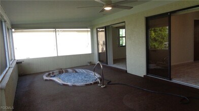 2106 SW 51st St in Cape Coral, FL - Building Photo - Building Photo