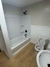 32 Phelps St, Unit 2 in Binghamton, NY - Foto de edificio - Building Photo