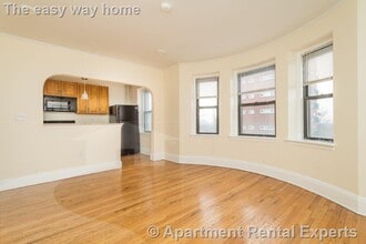 123 Highland Ave in Somerville, MA - Foto de edificio - Building Photo