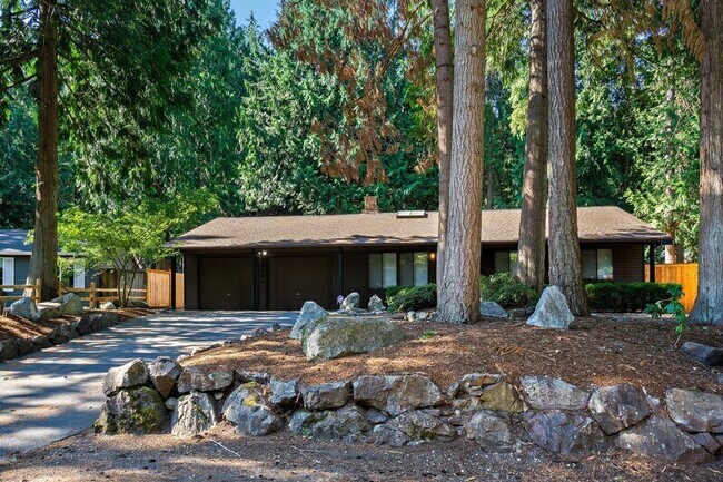 22201 NE 2nd St in Sammamish, WA - Building Photo - Building Photo