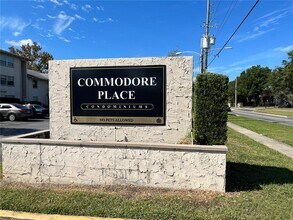 1916 Honour Rd in Orlando, FL - Foto de edificio - Building Photo