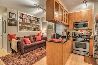 31 Cunard St in Boston, MA - Building Photo - Building Photo