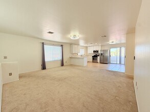 29120 Landau Blvd in Cathedral City, CA - Building Photo - Building Photo
