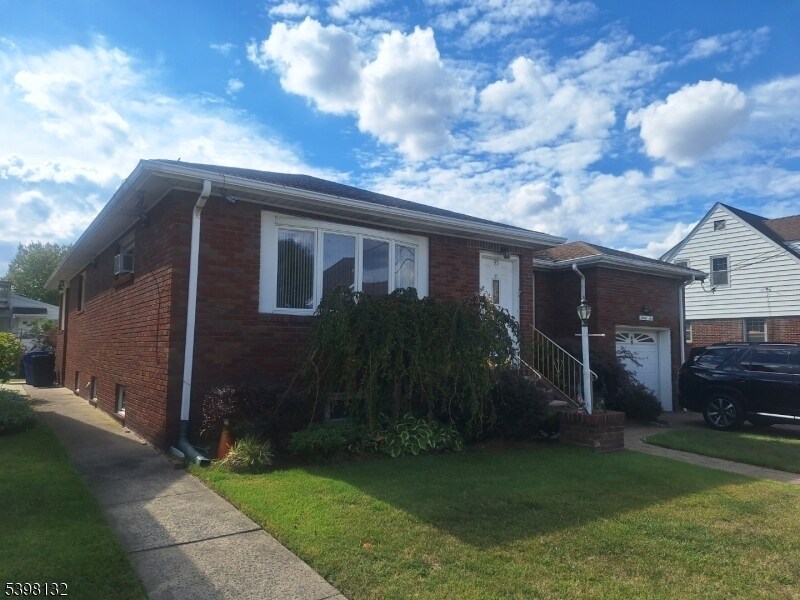 95 Bogert St in Totowa, NJ - Building Photo