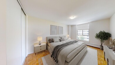 110 Inverlochy Boulevard in Markham, ON - Building Photo - Building Photo