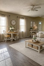 300 Glade Springs Rd in Lafollette, TN - Foto de edificio - Building Photo