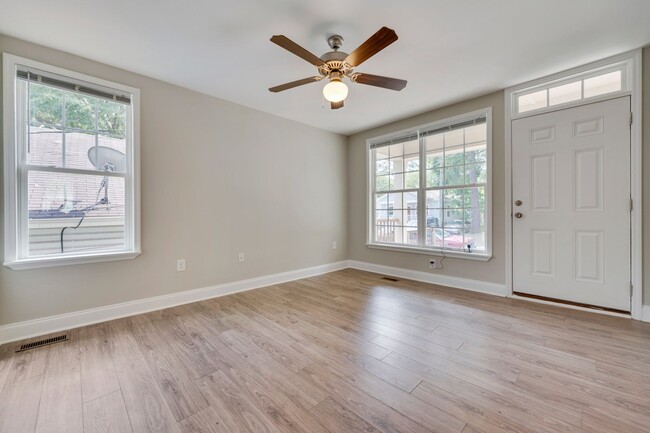 1208 Ivy St in Durham, NC - Building Photo - Building Photo