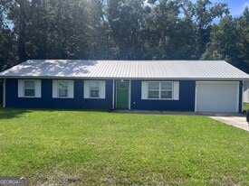182 Woodhaven Dr in Kingsland, GA - Building Photo