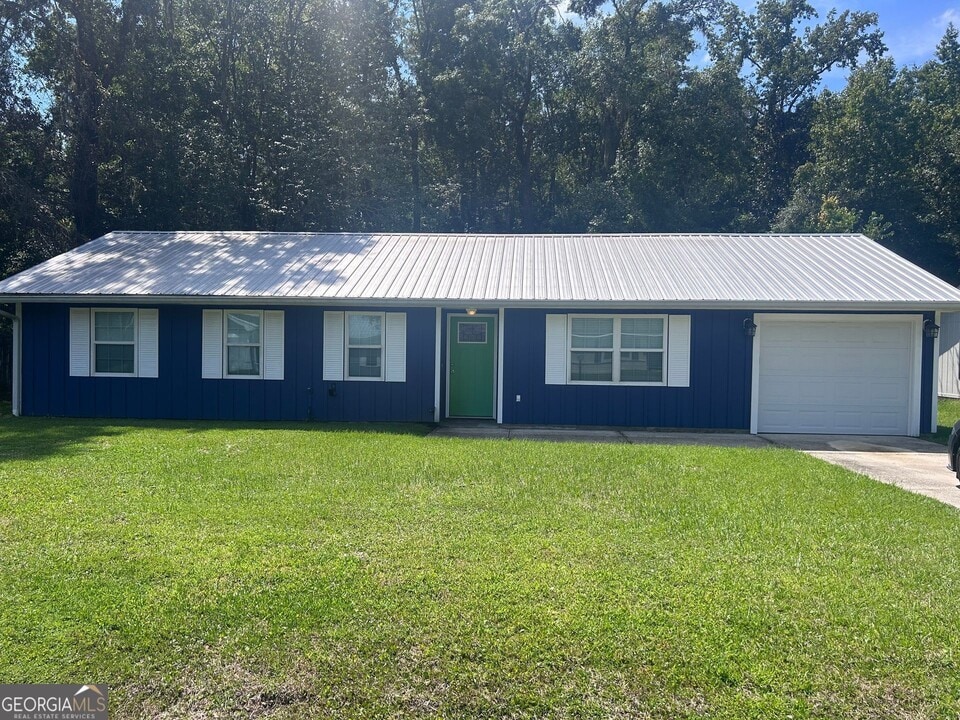 182 Woodhaven Dr in Kingsland, GA - Building Photo