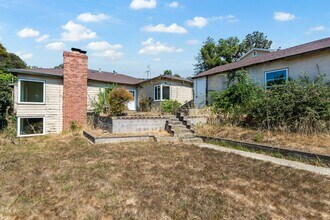 4639 James Ave in Castro Valley, CA - Building Photo - Building Photo
