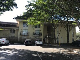 8500 SW 109th Ave in Miami, FL - Building Photo