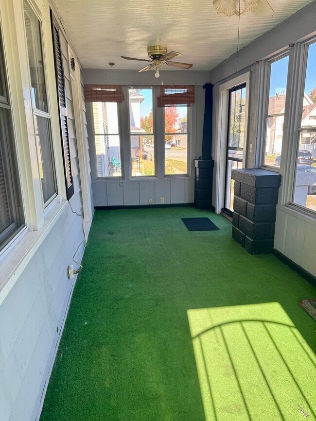 716 46th St in Rock Island, IL - Foto de edificio - Building Photo