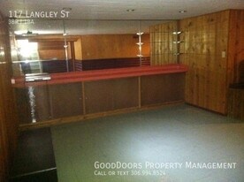 117 Langley St in Regina, SK - Building Photo