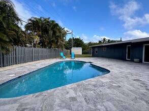 525 NE 27th St in Wilton Manors, FL - Building Photo - Building Photo
