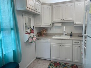 137 Flanders C in Delray Beach, FL - Building Photo - Building Photo