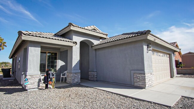 11811 Apache Ave in Wellton, AZ - Building Photo - Building Photo