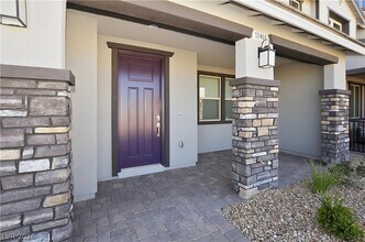 12460 Kings Crk Pl in Las Vegas, NV - Foto de edificio - Building Photo