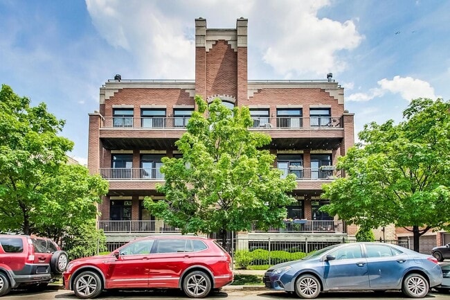 property at 453 N May St