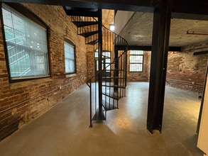 170 Boulevard SE, Unit F112 in Atlanta, GA - Building Photo - Building Photo