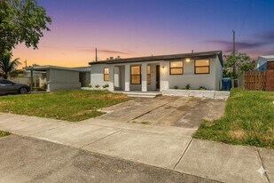 5409 NE 4th Ave in Fort Lauderdale, FL - Building Photo